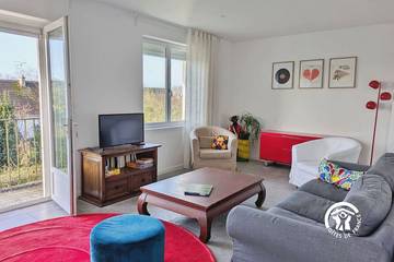 Gîte pour 5 personnes, avec jardin à Sainte-Suzanne