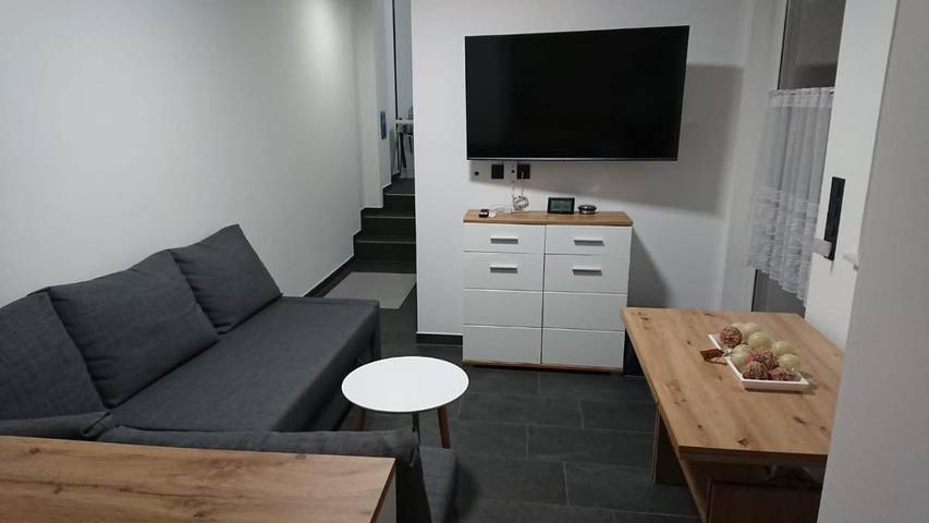 Ferienwohnung für 4 Personen, mit Terrasse und Garten in Meinhard - 2