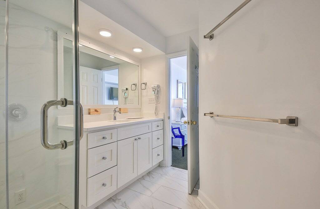 Ganze Wohnung, Charleston Coast Urlaub 'Sea Folly' ~ ~ direkt am Meer ~ ~ tolle Aussicht ~~ Wifi, Pools, Aufzüge in Folly Beach, Charleston County