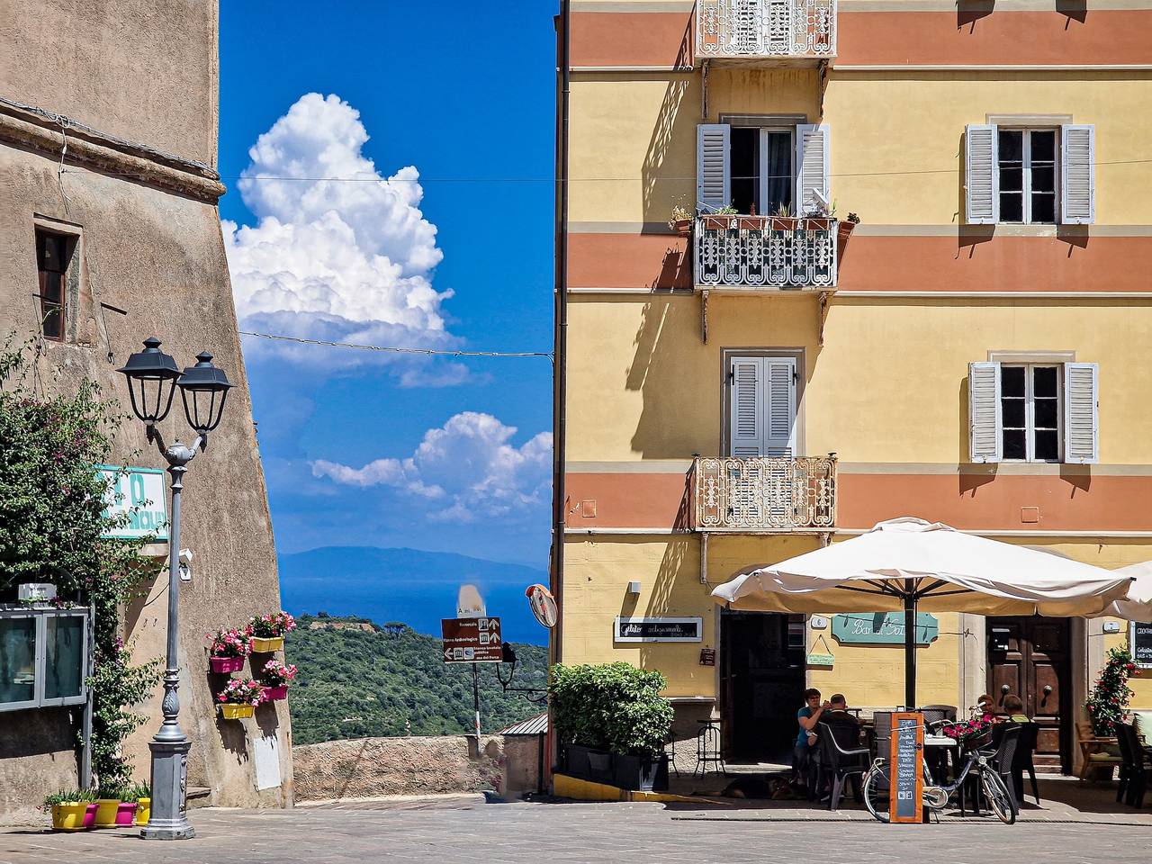 Appartamento intero, Appartamento 'Bilo Terrazza Rio Elba' con vista sulle montagne, balcone e aria condizionata in Rio nell'Elba, Riotorto