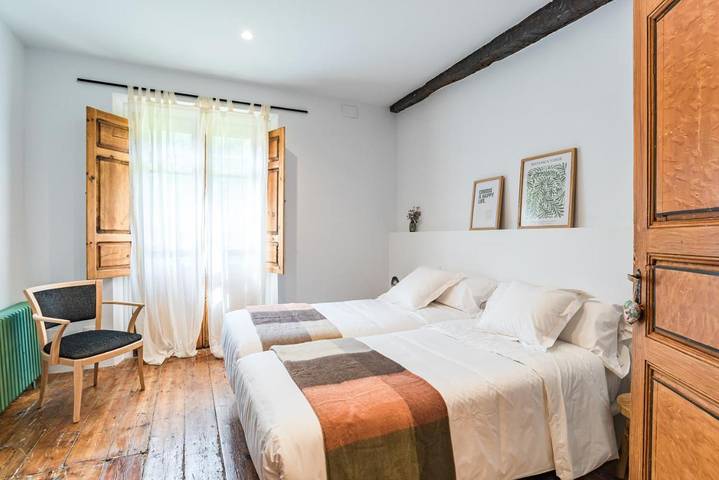 Casa rural para 6 personas, con jardín y vistas en Corvera de Toranzo - 4