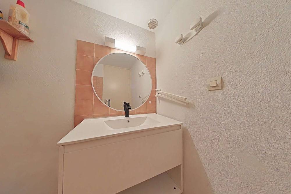 Ganze Wohnung, 103 Mezzanine cabin house sleeps 6 Port Leucate Naturisme in Port Leucate, Leucate