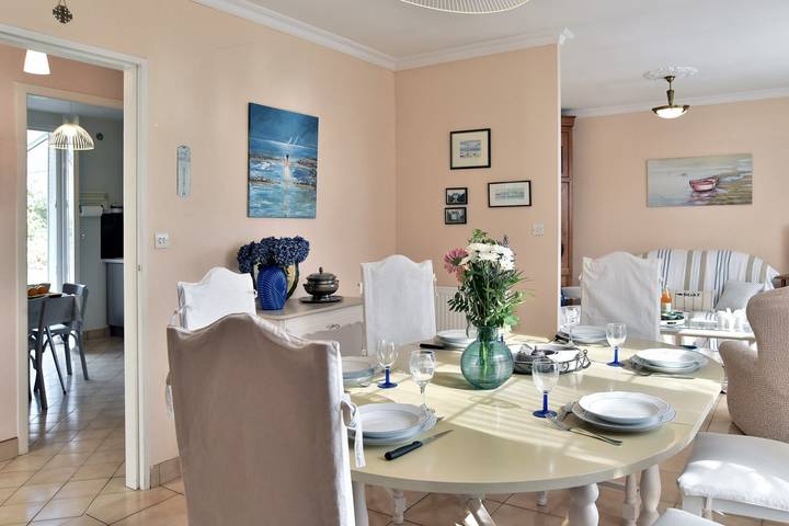 Gîte pour 6 personnes, avec jardin à Saint-Coulomb - 3