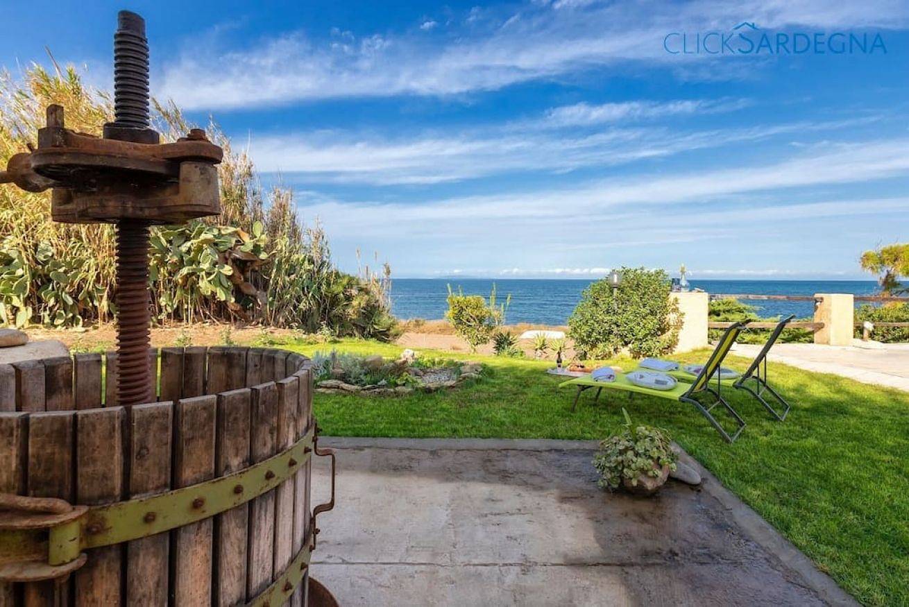 Villa bord de mer de la Marina de Sorso, 3 chambres, véranda sur la mer, jardin in Sorso, Province de Sassari