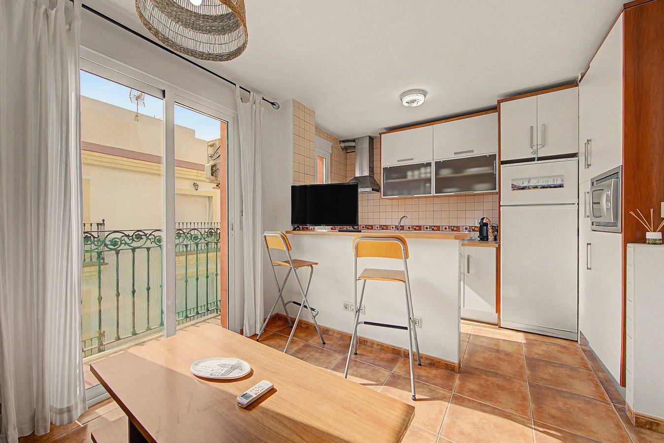 Appartamento intero, Appartamento 'Fmr Zurbaran 3' a 2 minuti dalla spiaggia, balcone e self check-in in Playa de los Barquicos (Carboneras), Carboneras