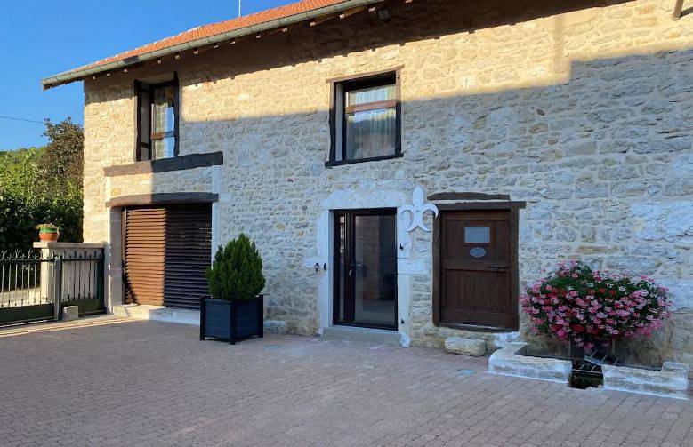 Appartement entier, Maison neuve tout confort, deux chambres in Saint-Martin-du-Mont, Jura Francais