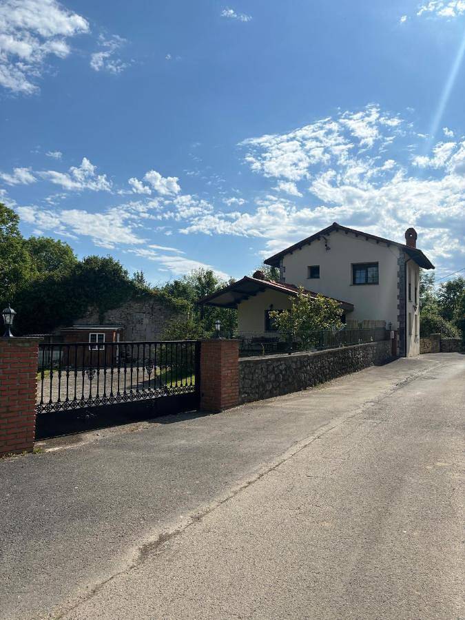 Casa rural para 4 personas, con jardín en Ribadesella