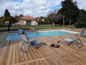 Gîte pour 4 personnes, avec piscine et jardin dans Sabres