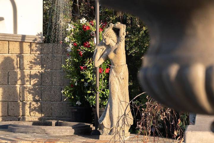 La Preziosa holiday villa & home in Passignano sul Trasimeno, Lago Trasimeno