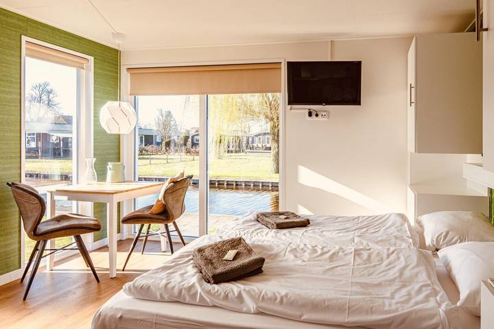 Chaletpark Kroondomein Giethoorn — Studio am Kanal | 2 Personen in Giethoorn, Nationalpark Weerribben-Wieden