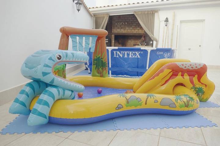 Casa de vacaciones para 12 personas, con Jacuzzi y Terraza además de Jardín y Piscina para niños en Provincia de Albacete - 2