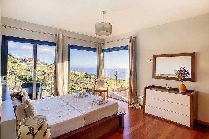Villa Serramar by LovelyStay in Estreito da Calheta, Madeira