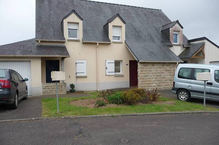 Ferienhaus für 4 Personen, mit Garten und Terrasse sowie Pool - 1
