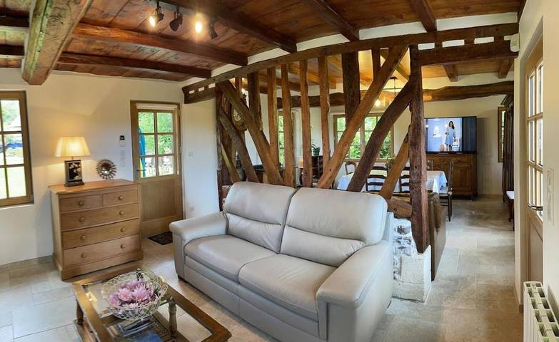 Location de vacances pour 6 personnes, avec vue et jardin à Pierrefitte-en-Auge - 2