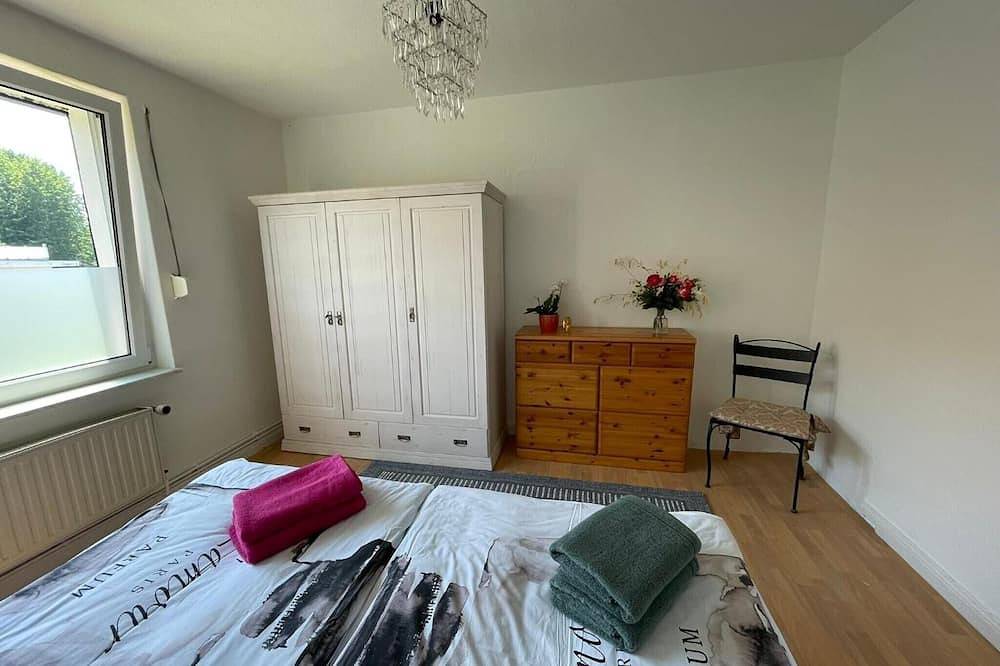 Ferienhaus 'Auszeit am Schweriner See' mit Terrasse, Garten und Wlan in Flessenow, Dobin am See