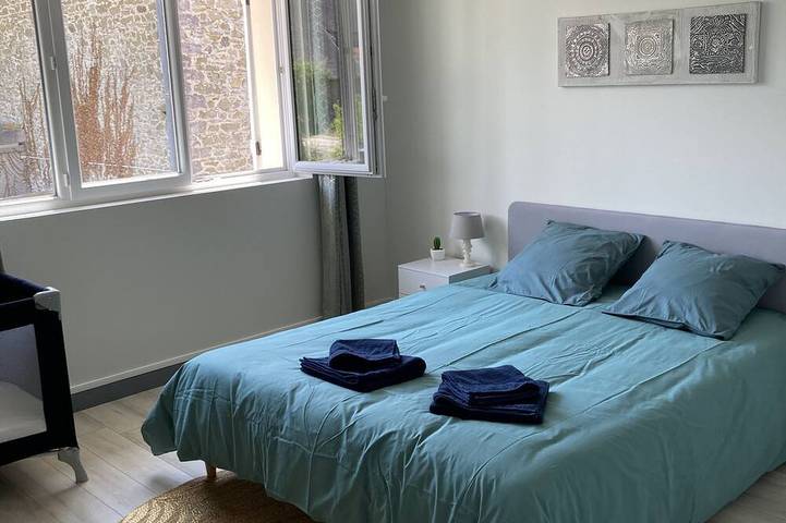 Location de vacances pour 5 personnes, avec jacuzzi et terrasse à Lingreville