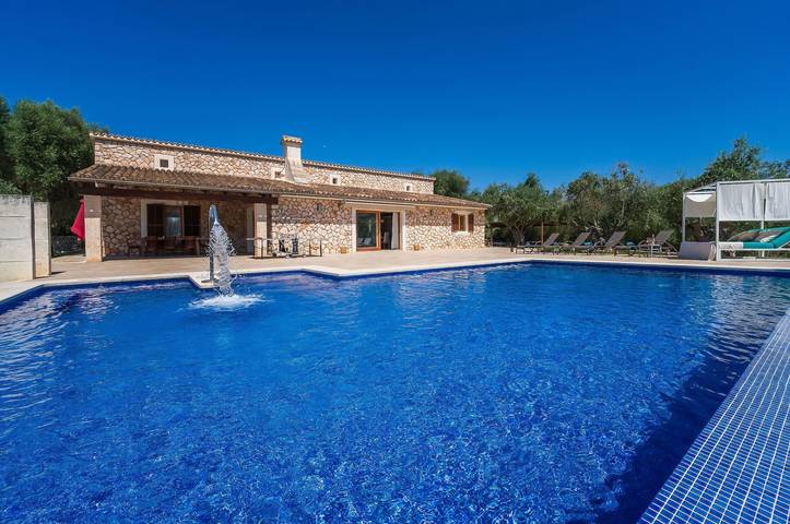 Finca Sa Garriga for 6 persons near Ariany Mallorca in Ariany, Majorca Center
