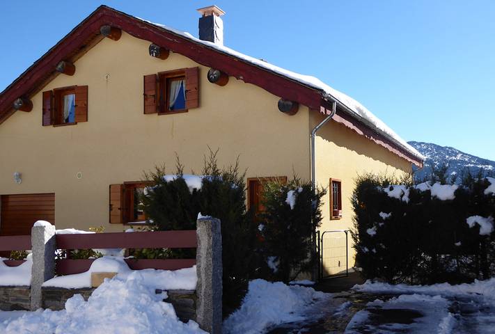 Gîte pour 9 personnes, avec jardin, animaux acceptés