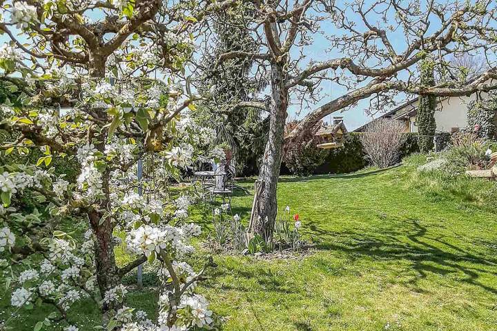 Ganze Wohnung, Ferienwohnung am Hasenweg - Ferienwohnung Edelweiß mit Garten in Ruhstorf an der Rott, Ostbayern