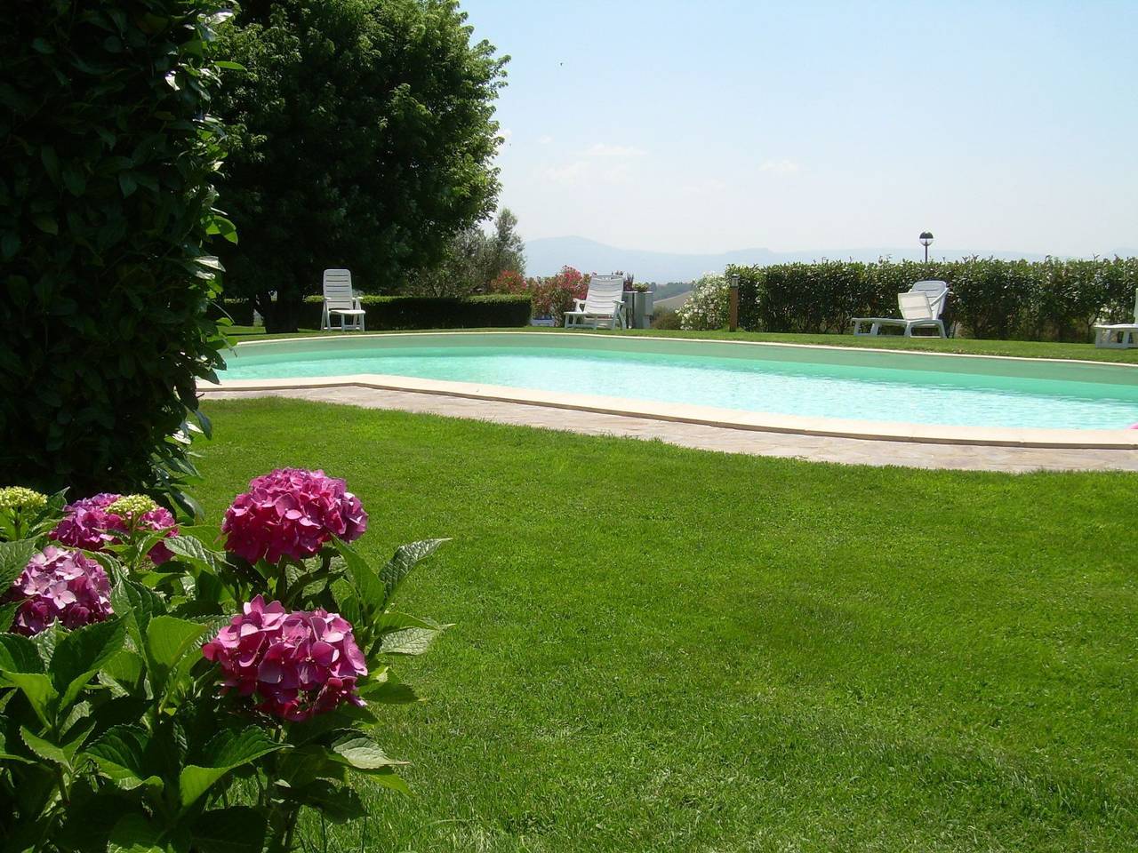 Apartamento entero, Wohnung 'Sunflower' mit Privatparkplatz in Le Mosse, Provincia de Viterbo