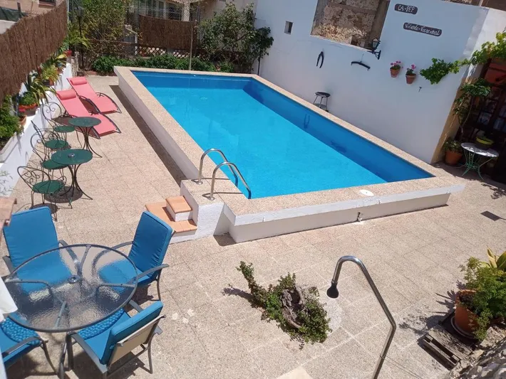 Ferienhaus für 14 Personen, mit Ausblick und Garten sowie Pool - 1