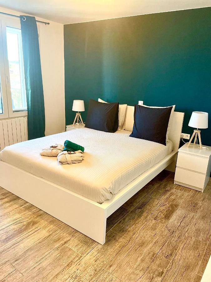 Appartement entier, Two-Bedroom Apartment in Branoux-les-Taillades, Parc national des Cévennes