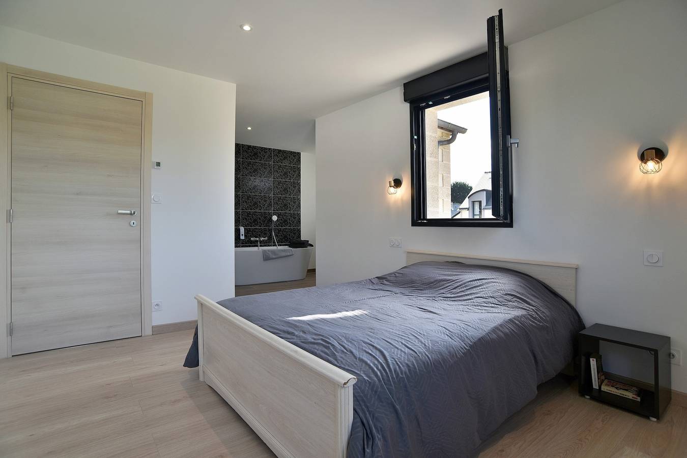 La Maison Anglaise - Belle maison avec jardin in Le Tronchet, Région de Saint-Malo