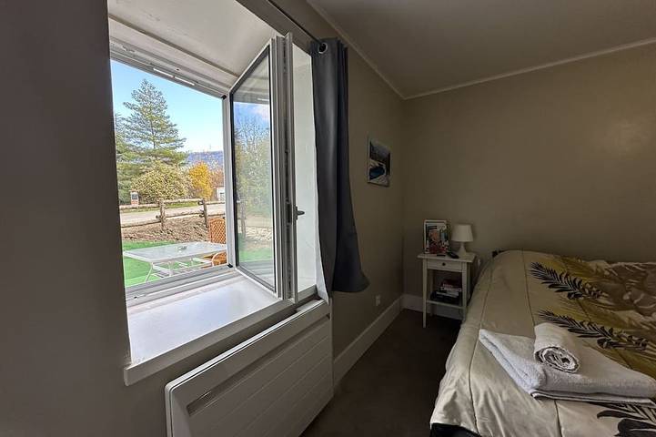 Entire apartment, Soleil levant Studio à Neydens in Neydens, Saint-Julien-en-Genevois region