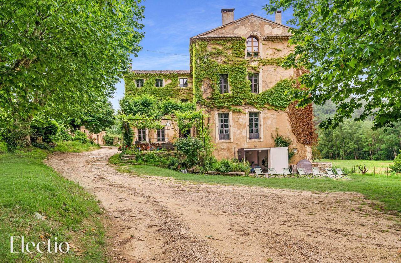 Parenthèse en Luberon in Rustrel, Parc naturel régional du Luberon