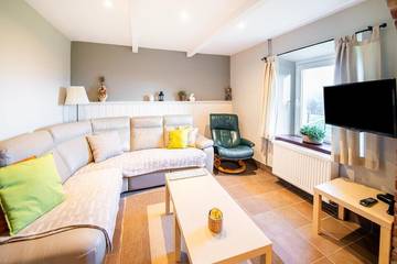 Gîte pour 8 personnes, avec sauna ainsi que jardin et terrasse dans Petit-Thier