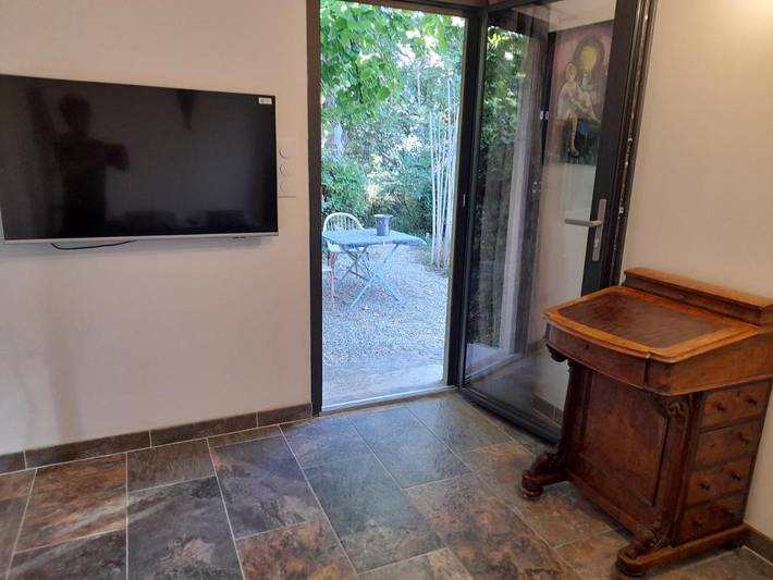 Gîte pour 2 personnes, avec vue et piscine ainsi que terrasse et jardin, animaux acceptés à Montélimar - 3