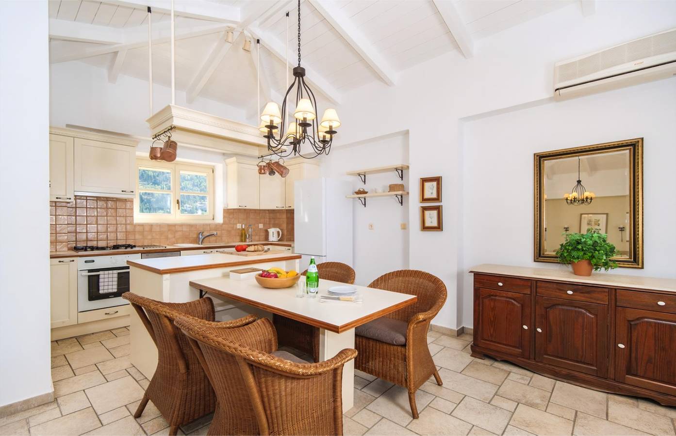 Villa voor 4 personen met terras in Agios Nikitas, Griekenland