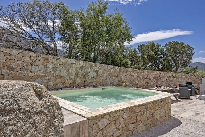 Location de vacances pour 6 personnes, avec piscine ainsi que terrasse et jardin, adapté aux familles à Monticello - 4