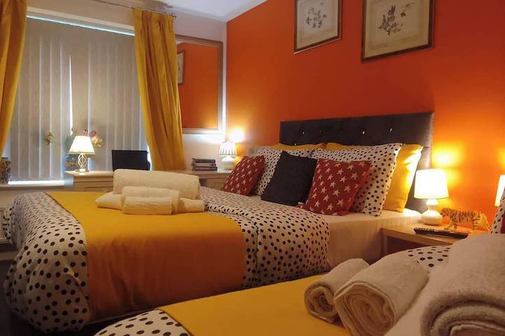 Apartment for 8 people in Walsall