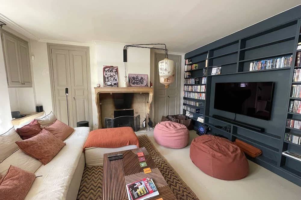 Villa Maillane, 18th century residence completely renovated in Maillane, Arles und Umgebung