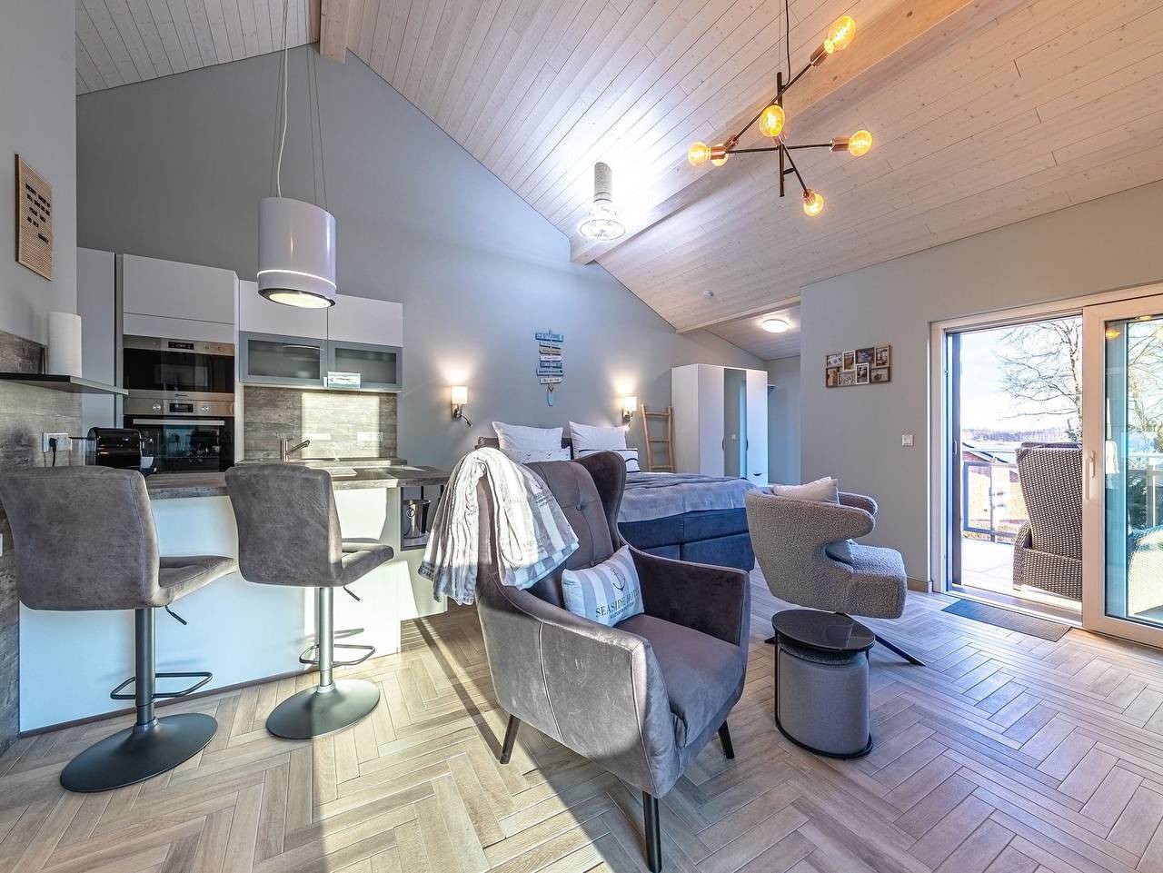 Ganze Ferienwohnung, Luxus Loft am Müritzufer - Loft am Müritzufer 1 in Sietow-Dorf, Sietow
