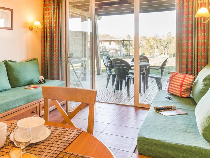 Location de vacances pour 5 personnes, avec balcon à Jonzac - 2