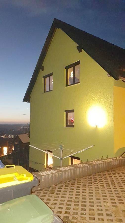 Ferienwohnung für 4 Personen, mit Terrasse und Garten sowie Ausblick in Lauter-Bernsbach - 3