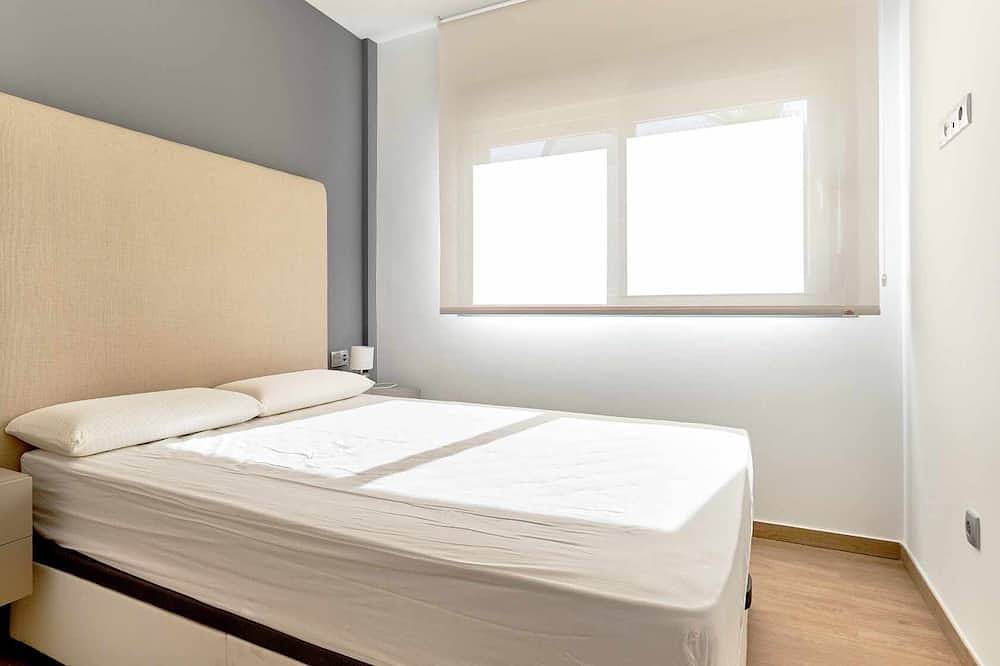 Entire apartment, Villa Amalia 4 - Top Floor with Solarium in Mar Azul Torrevieja, Torrevieja