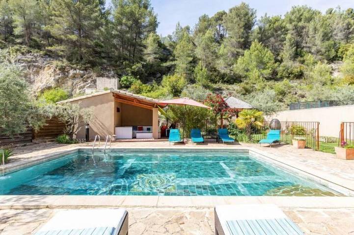 Ferienhaus für 8 Personen, mit Pool und Garten - 1