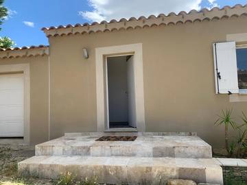 Cottage pour 6 personnes, avec terrasse et piscine à Sérignan-du-Comtat