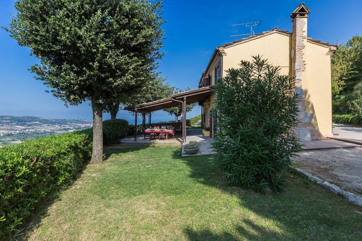 Villa Stefano in Campofilone, Fermo Provinz