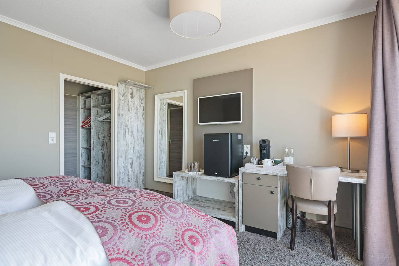 Doppelzimmer 1 mit Meerblick in St. Peter-Bad, St. Peter-Ording