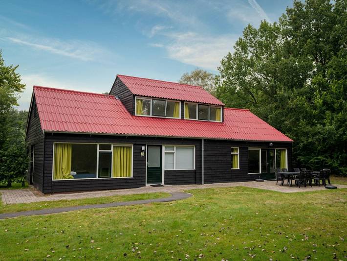 Ferienhaus für 12 Personen, mit Garten