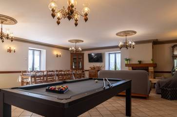 Gîte pour 12 Personnes dans Les Hermaux, Parc naturel régional de l'Aubrac, Photo 2