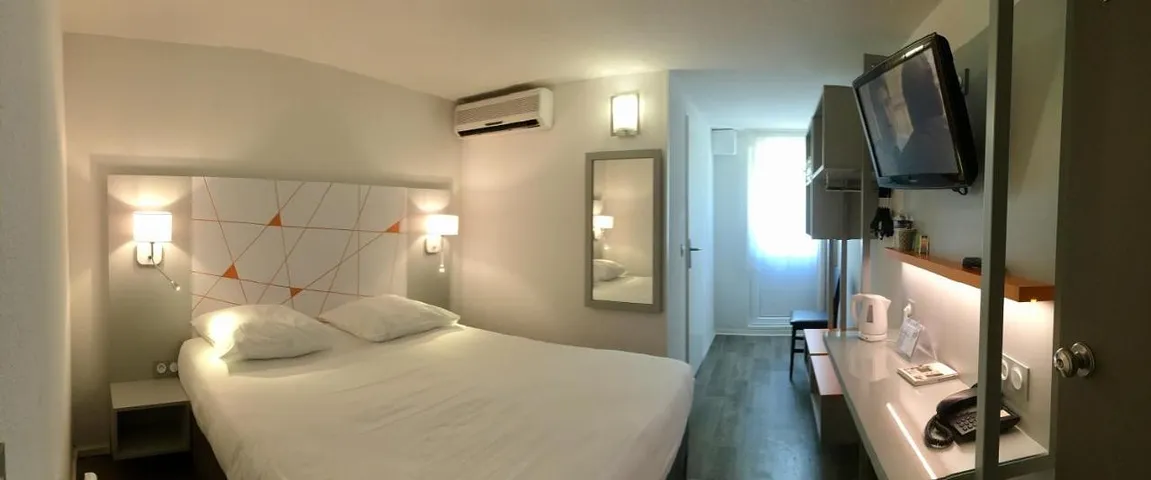 Hotel for 3 people, with garden, with pets - 1