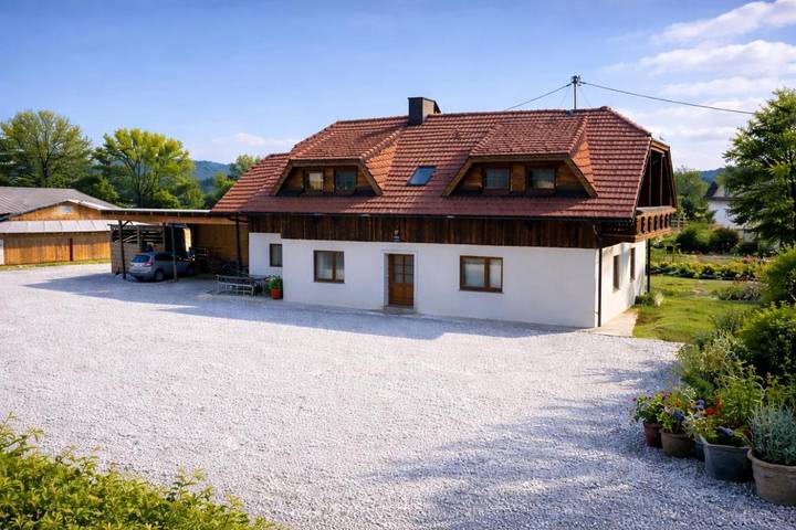 Ferienwohnung für 6 Personen, mit Ausblick und Garten