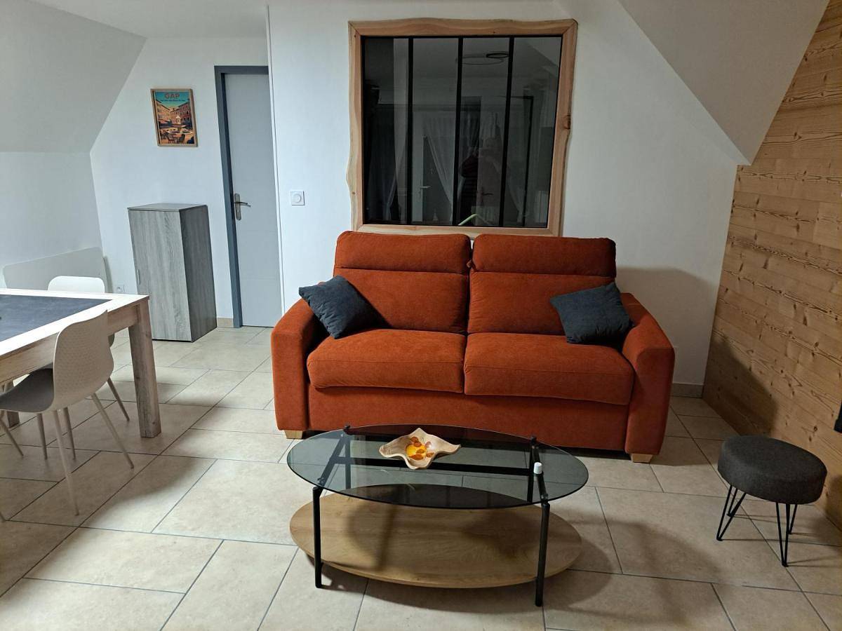 Appartement entier, Le Cocon in Montgardin, Parc national des Écrins