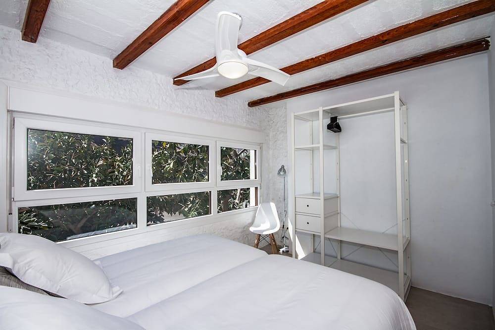 Mediterranean Style House In Agaete, Gran Canaria in Playa de las Nieves, Agaete