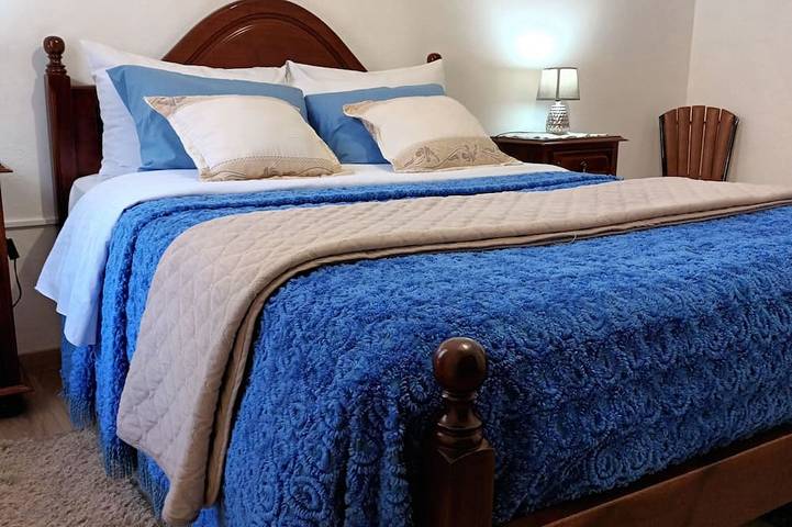 Entire apartment, Magnificent view from terrace overlooking the valley down to the sea in Estreito da Calheta, Madeira